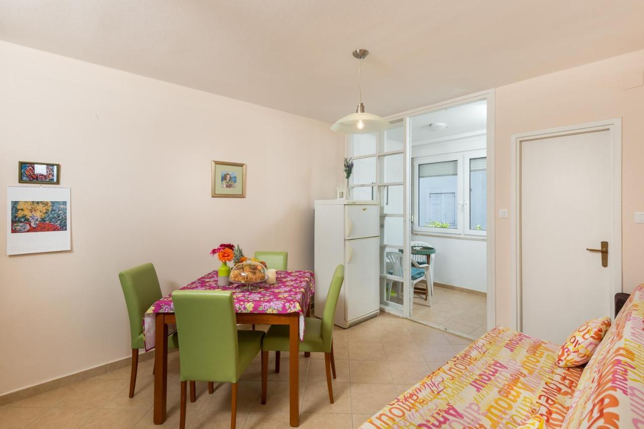 Ventula Apartment